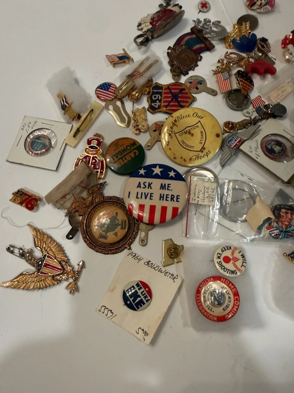 Vintage Political and Patriotic Pin Lot - Red, White & Blue - Picture 3 of 4